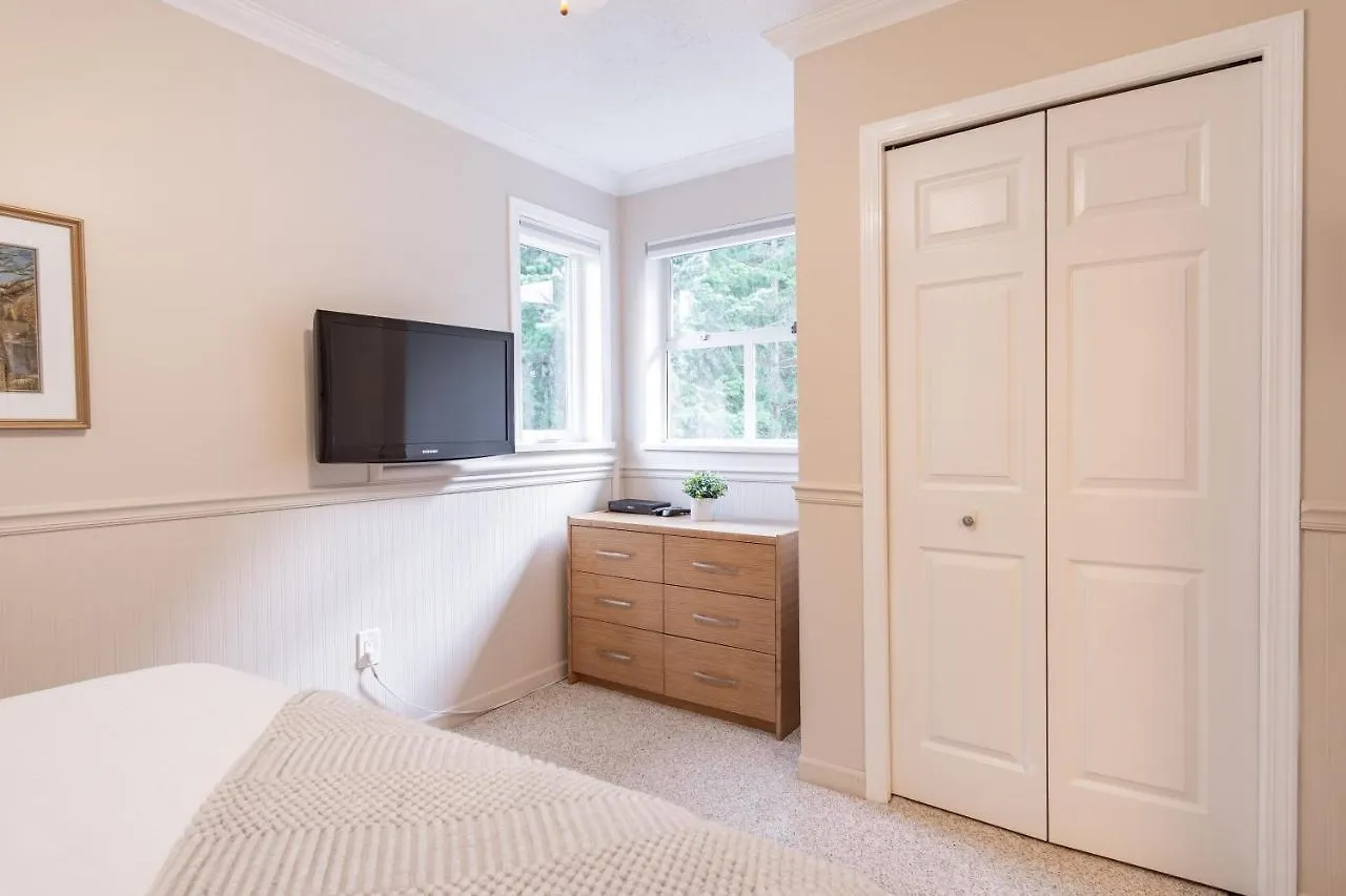 Wildwood Lodge By Outpost Whistler Holiday home