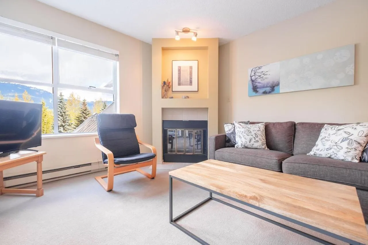 Wildwood Lodge By Outpost Whistler Canada