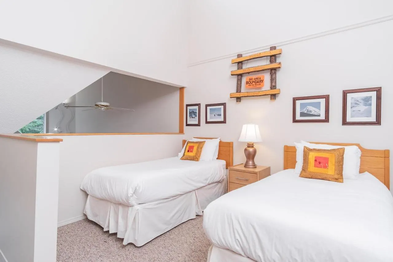 Wildwood Lodge By Outpost Whistler